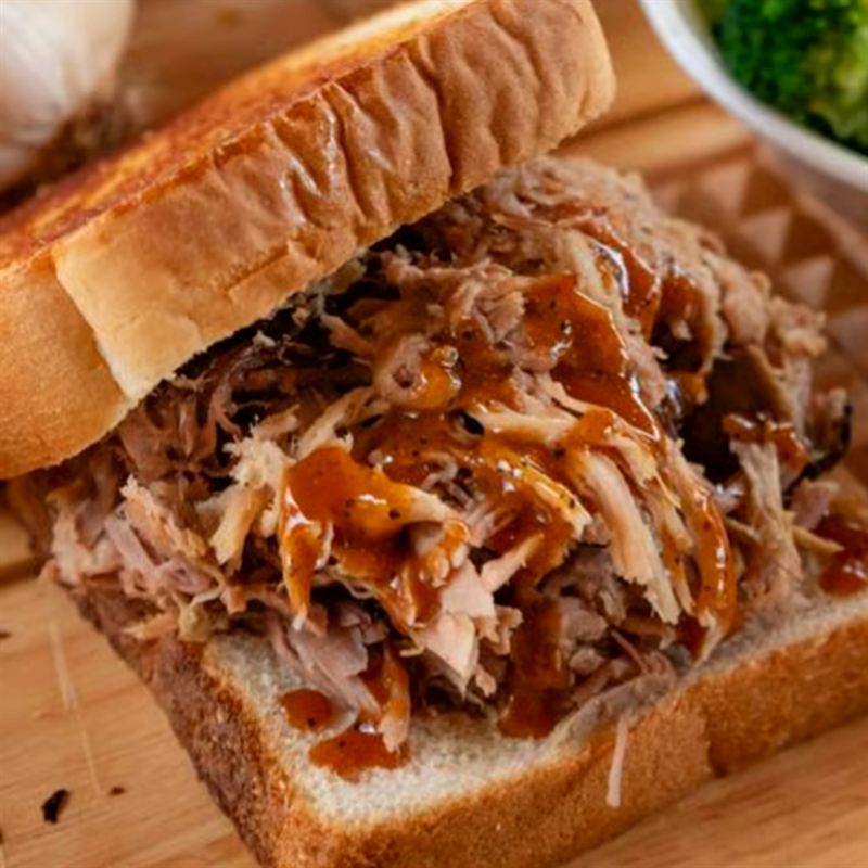 Pulled pork sandwich on Texas toast