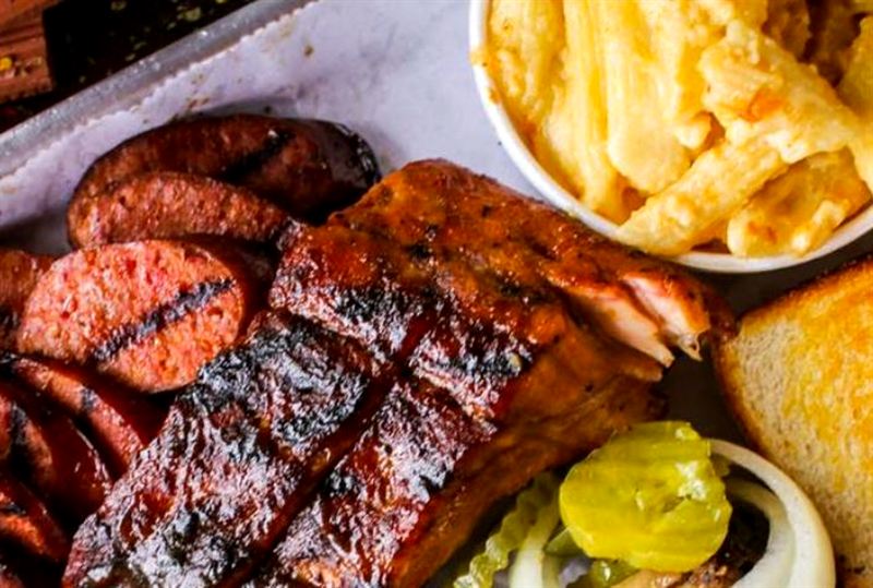 2-meat sampler with ribs and smoked sausage, mac and cheese and Texas toast